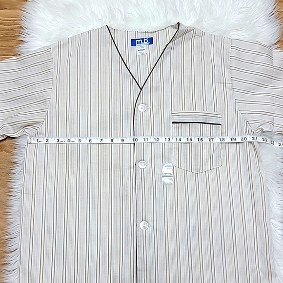 Vintage | Maison Blanche | 2 Piece Pajama Short Set - Picture 11 of 14